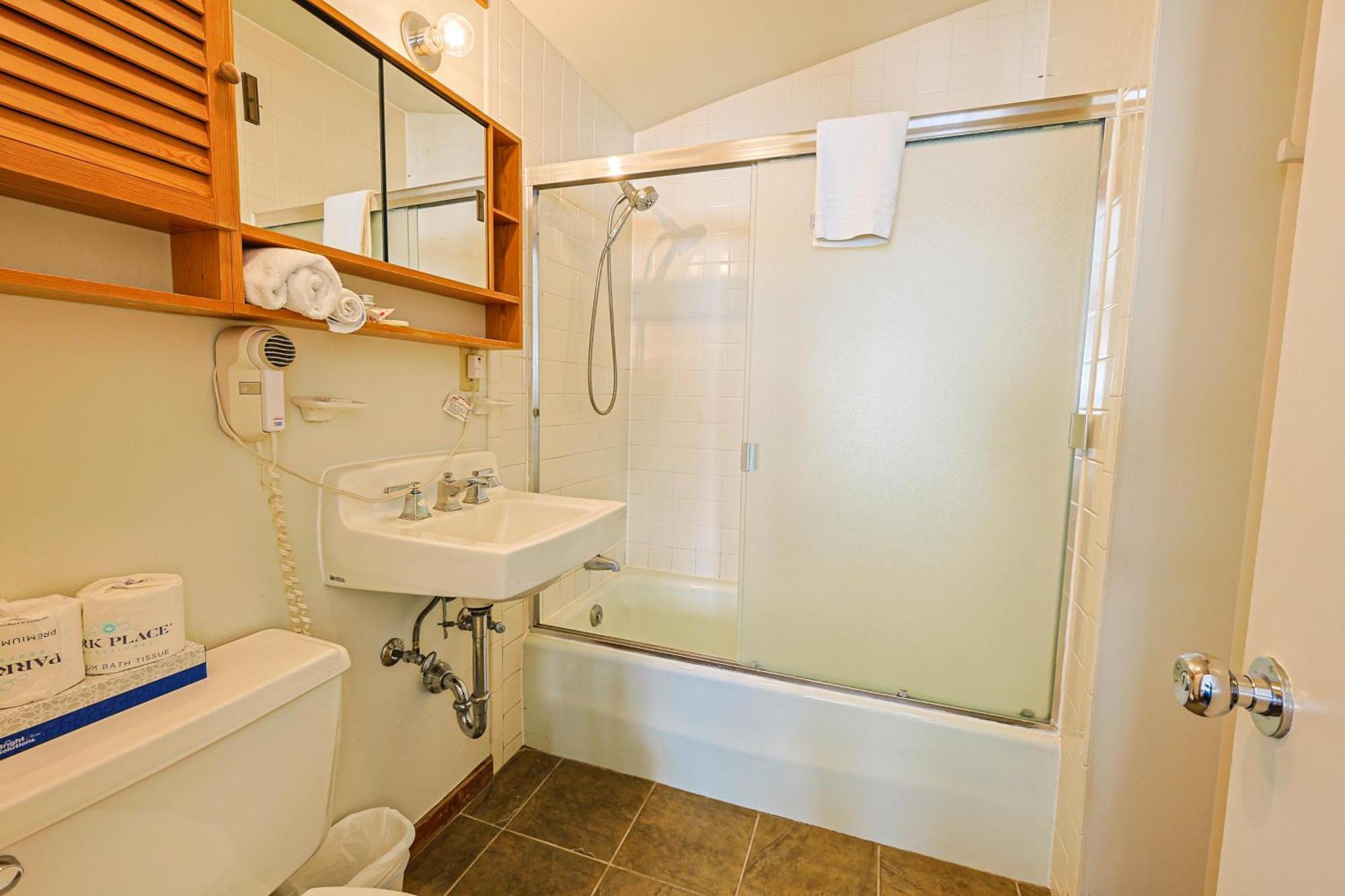 Tennis Townhome 2 Bd 25 Ba Ttmr Keystone Ngoại thất bức ảnh